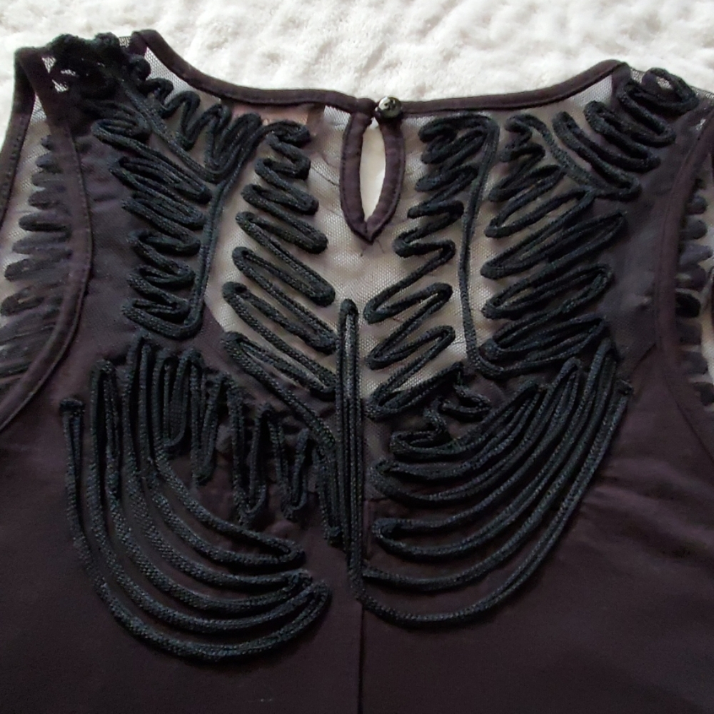 Crosby Sleeveless Top - Picture 4 of 5
